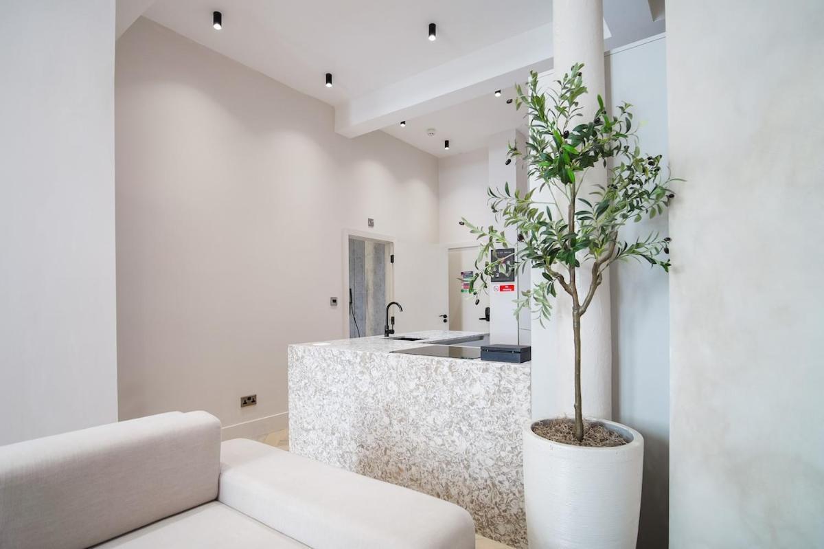 Japandi By The Heim Residences Manchester Esterno foto